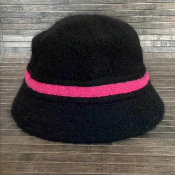 Betsey Johnson Wool Blend Cloche Hat With Bow - Picture 2 of 5